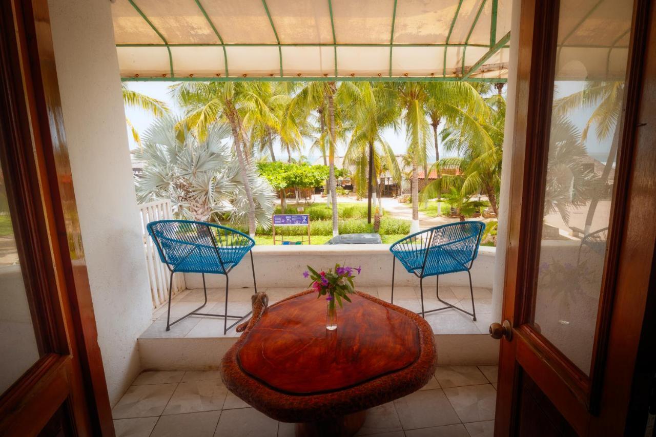 Hotel Bungalows Acuario ปูแอร์โตเอสกอนดิโด ภายนอก รูปภาพ