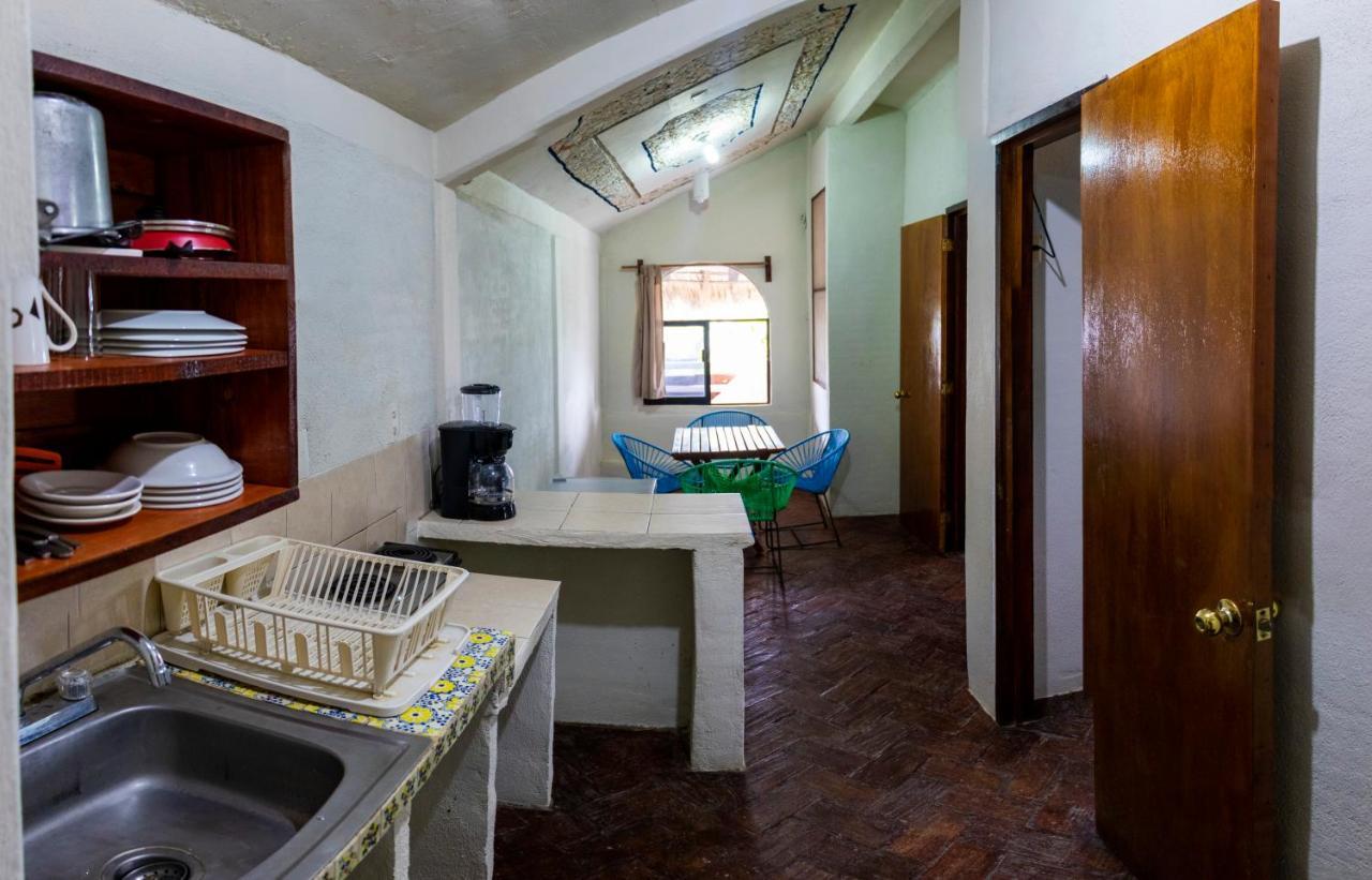 Hotel Bungalows Acuario ปูแอร์โตเอสกอนดิโด ภายนอก รูปภาพ